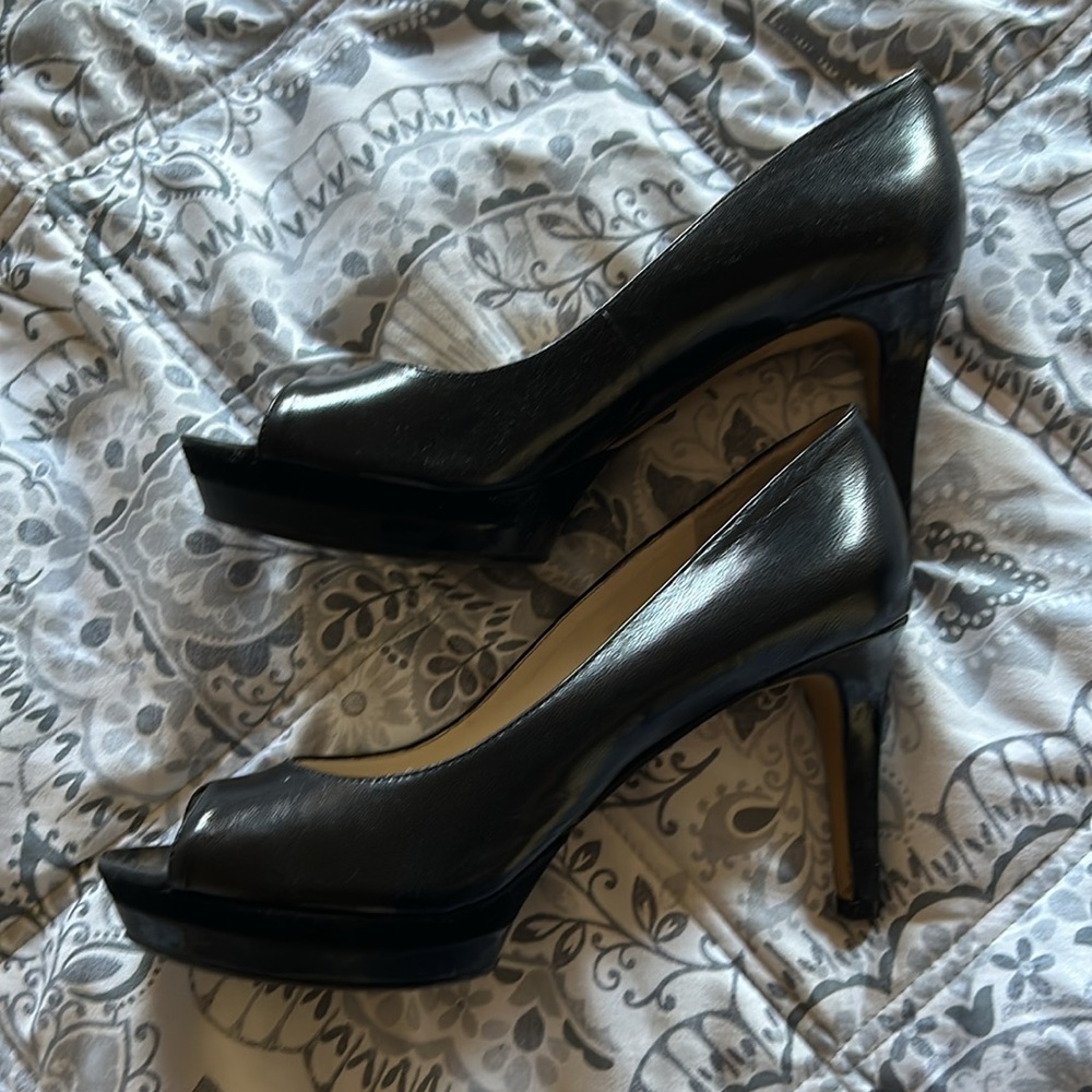High heels - Picture 2 of 4